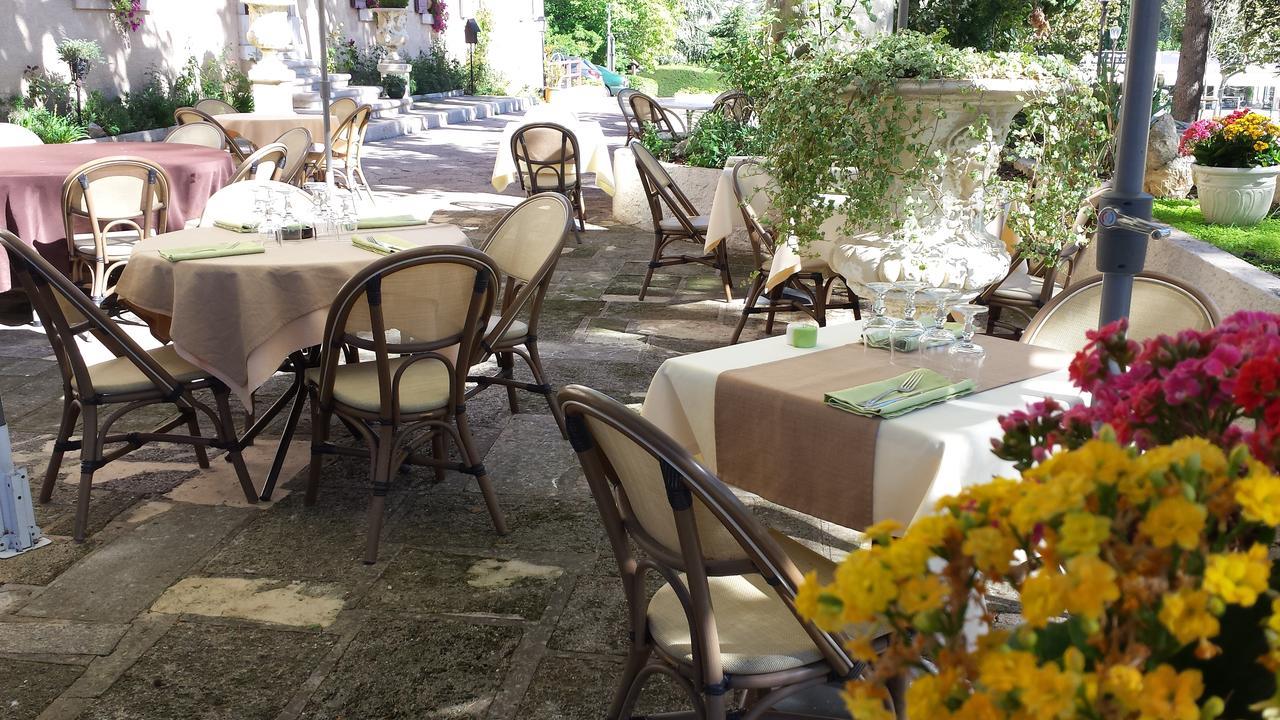 Hostellerie De La Cremaillere Carnoux-en-Provence Exterior foto